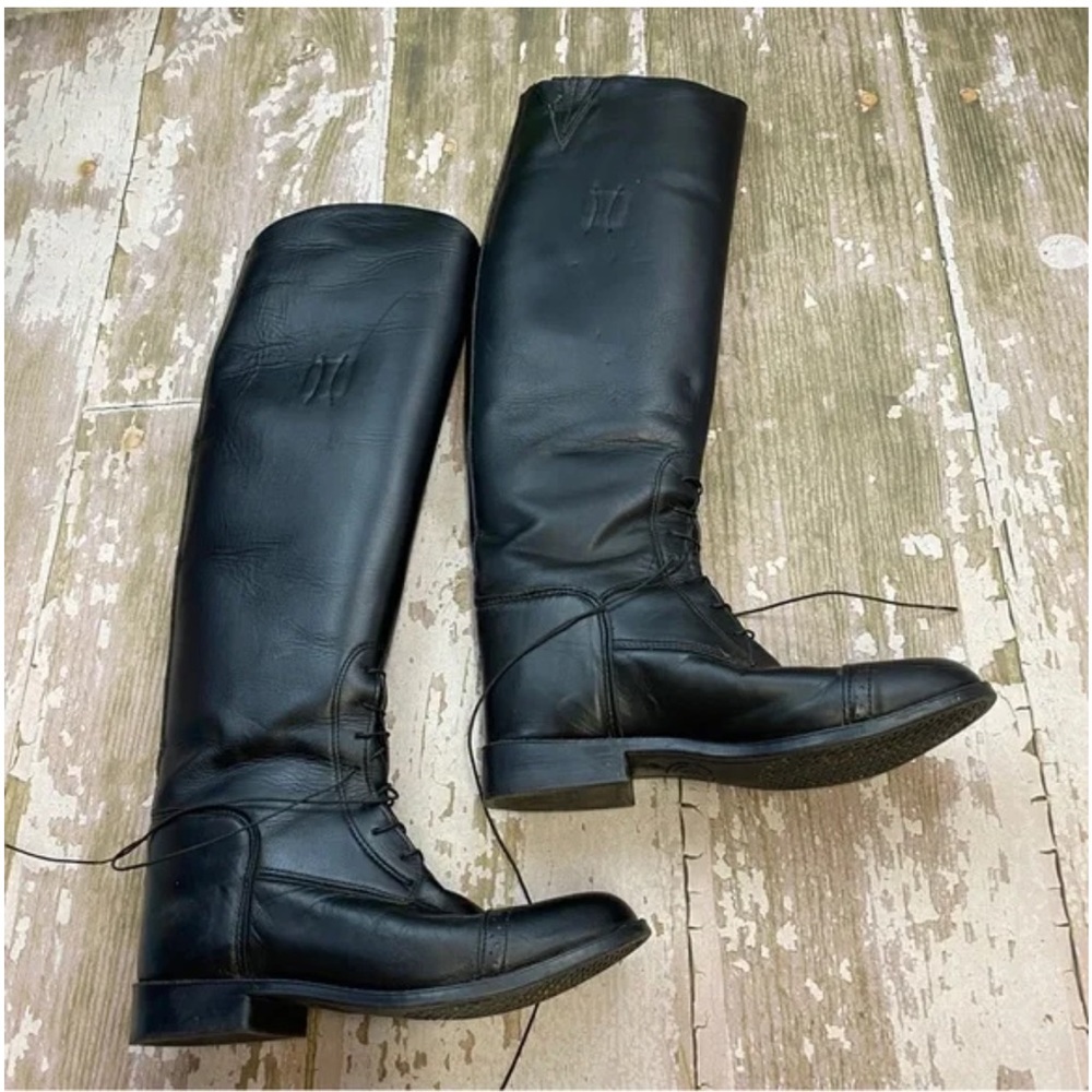 Women’s tall lace up equestrian boots size 8.5